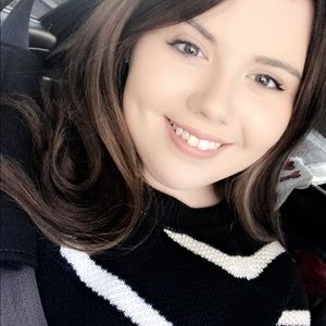 Meet your Posher, Brianna